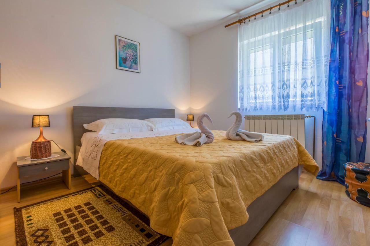 Apartments Marica Novi Vinodolski Esterno foto