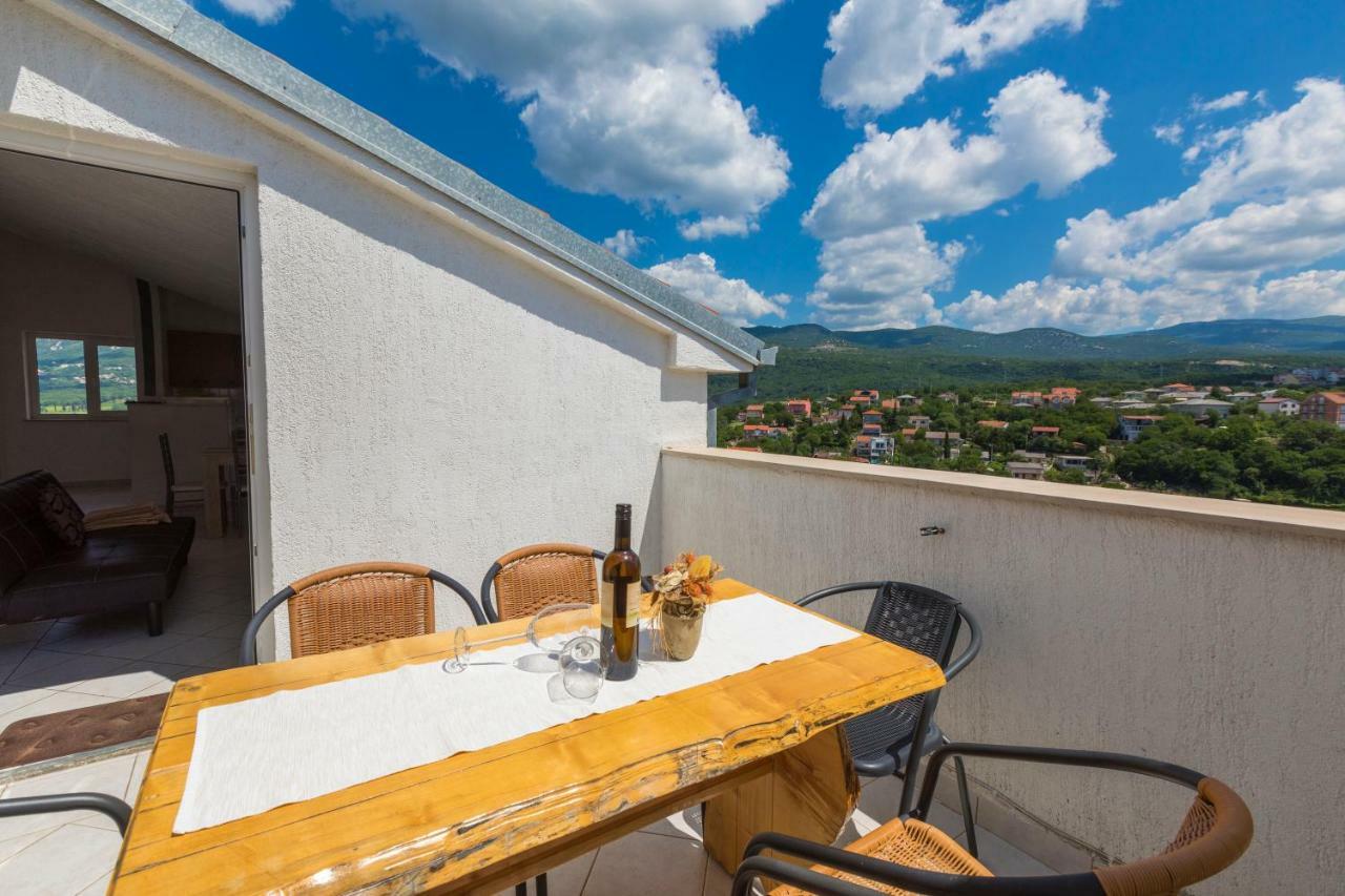 Apartments Marica Novi Vinodolski Esterno foto
